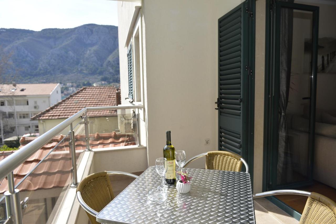 Promenade,5 Min Old Town Apartment Kotor Luaran gambar