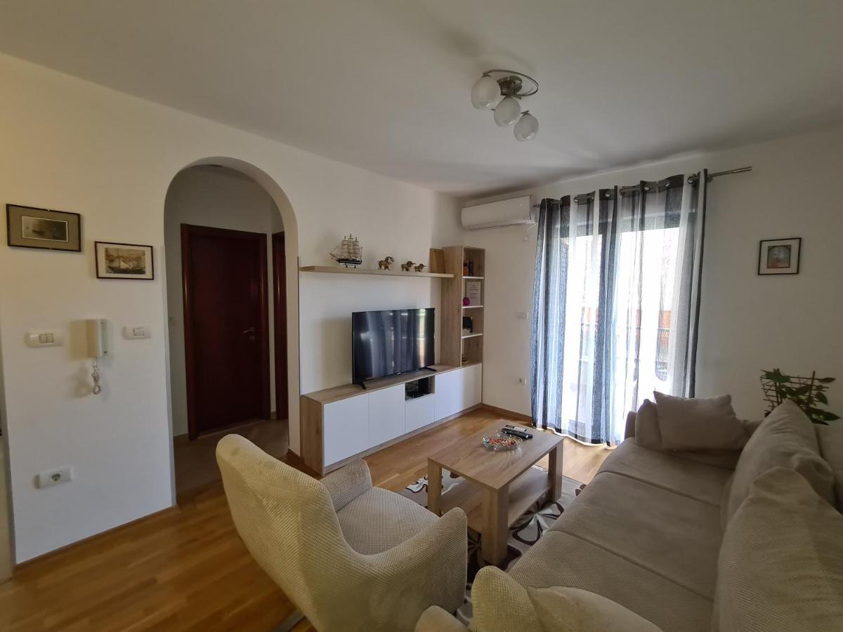 Promenade,5 Min Old Town Apartment Kotor Luaran gambar